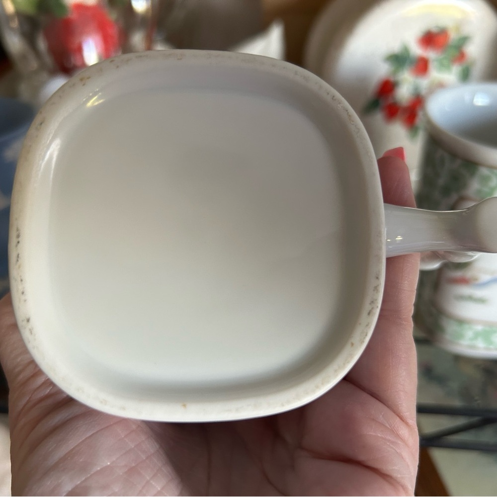 Vintage Hand painted Mugs - Picture 5 of 7